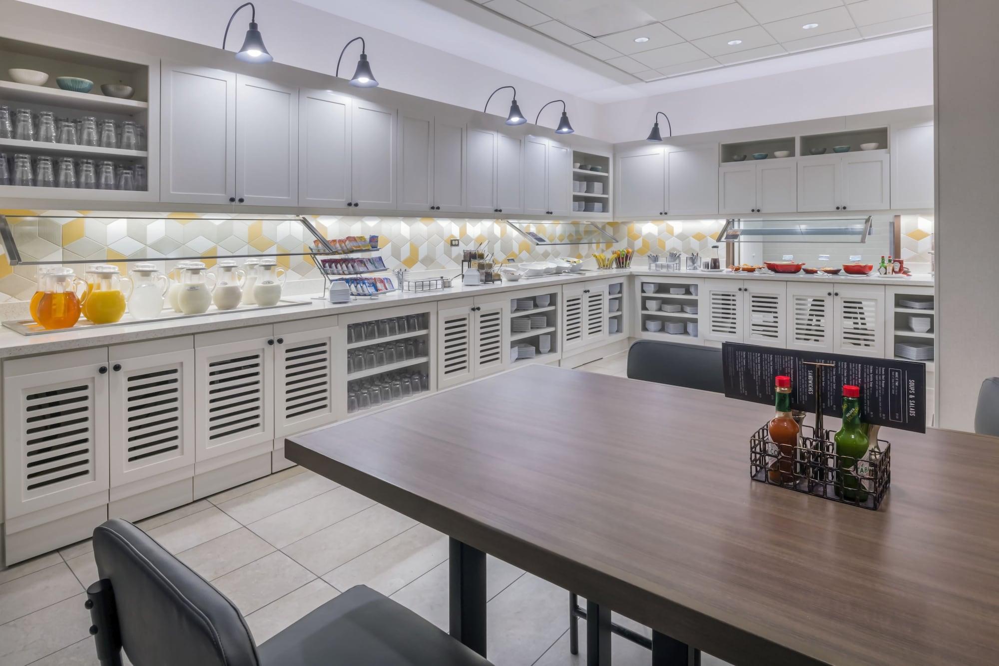 Hyatt Place Marlborough/Apex Center Dış mekan fotoğraf