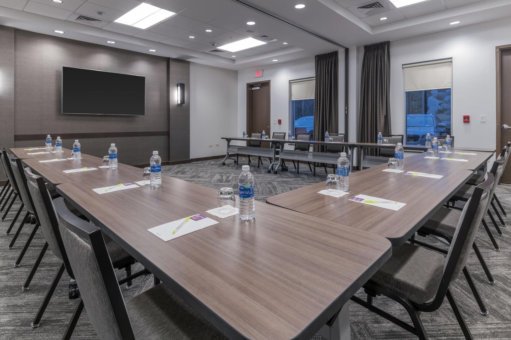 Hyatt Place Marlborough/Apex Center Dış mekan fotoğraf
